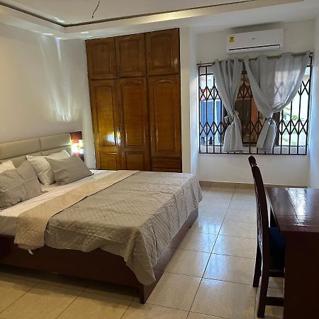 D Barfi Guesthouse, Excellent Location Kumasi Buitenkant foto