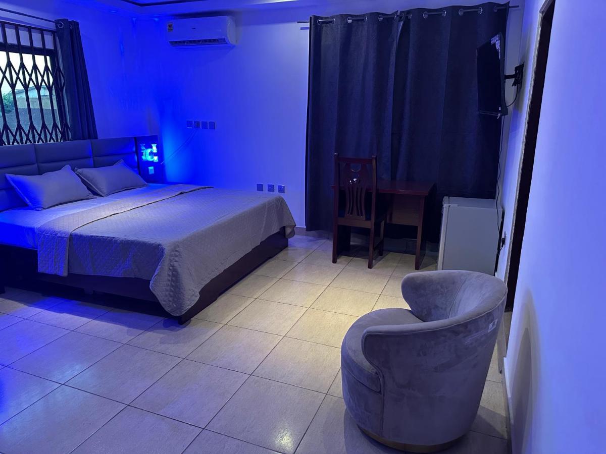 D Barfi Guesthouse, Excellent Location Kumasi Buitenkant foto